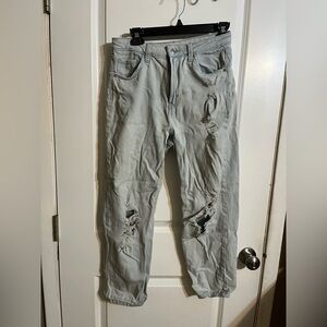 Distressed Light Jeans